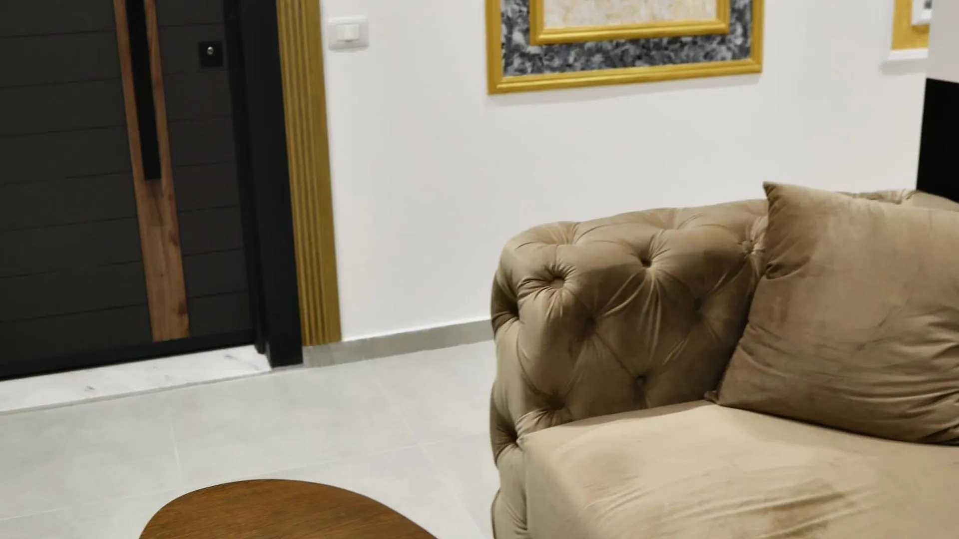 Anchor Luxury Rooms Vlorë Hotel