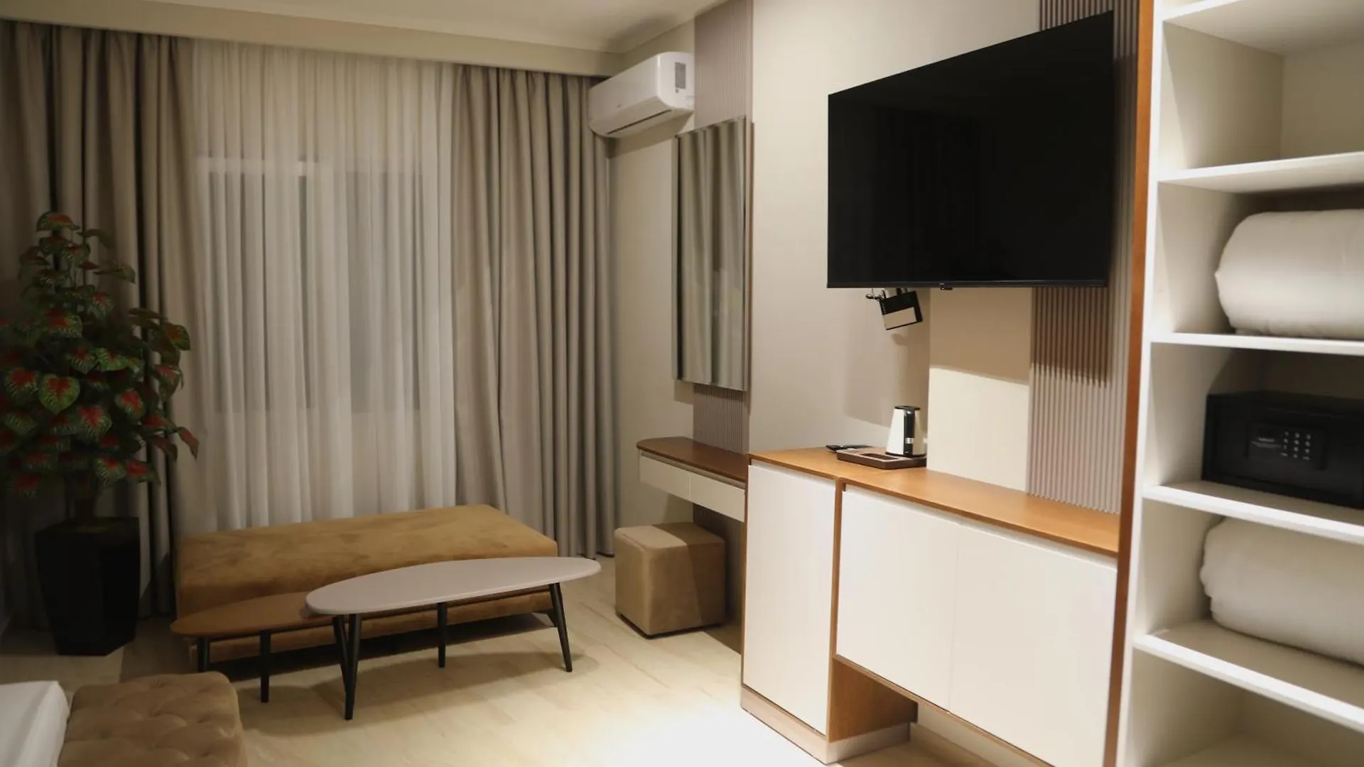 **** Hotel Anchor Luxury Rooms Vlorë Albania