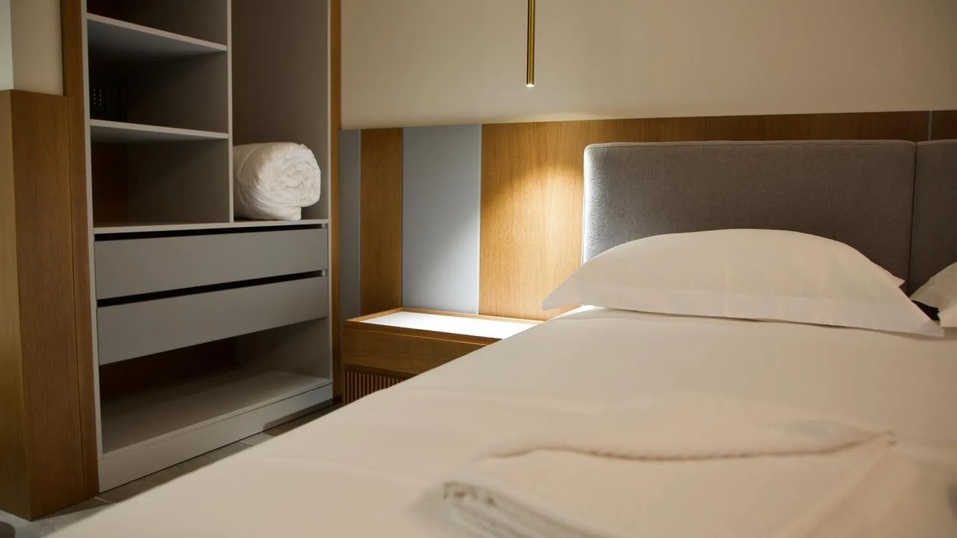 Anchor Luxury Rooms Vlorë 4*,  Albania
