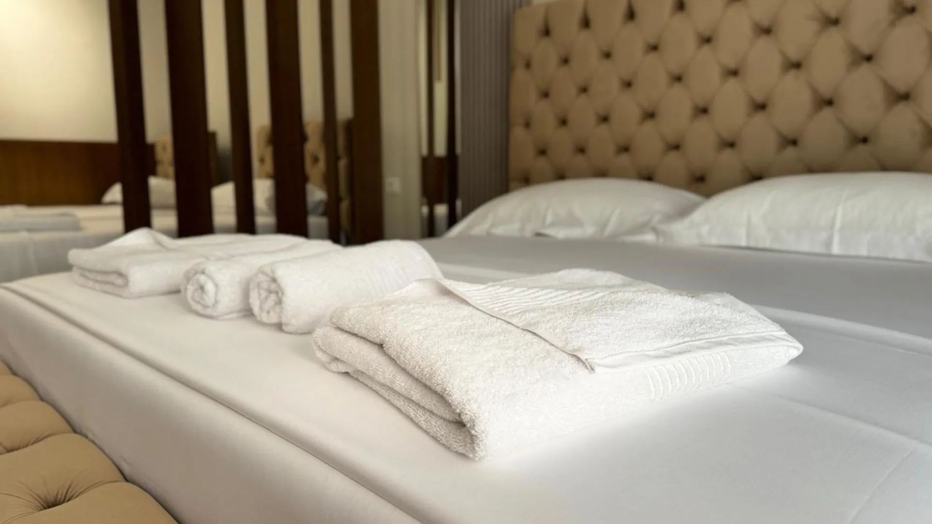 Anchor Luxury Rooms Vlorë Hotel